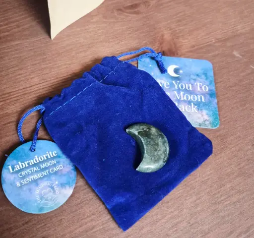 Labradorite en forme de coeur